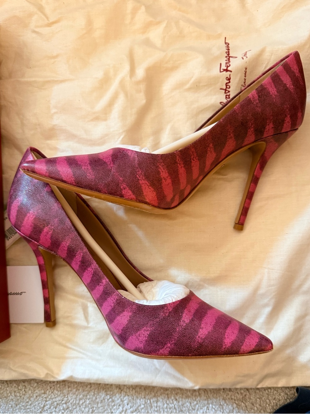 Salvatore Ferragamo Pink Andmone-Print Pointed Toe Stiletto Pumps